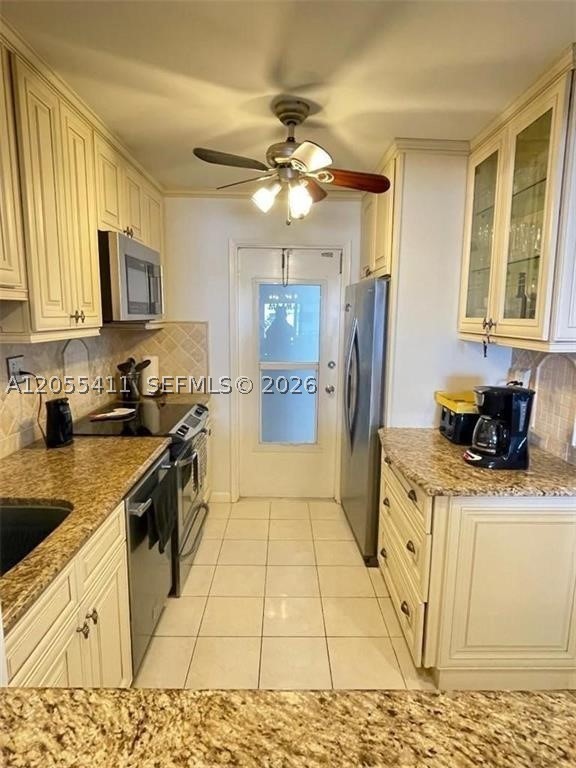 1630 N Ocean Blvd 1213 Property Photo 10