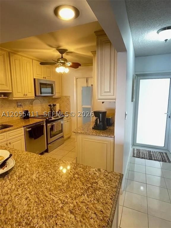 1630 N Ocean Blvd 1213 Property Photo 11
