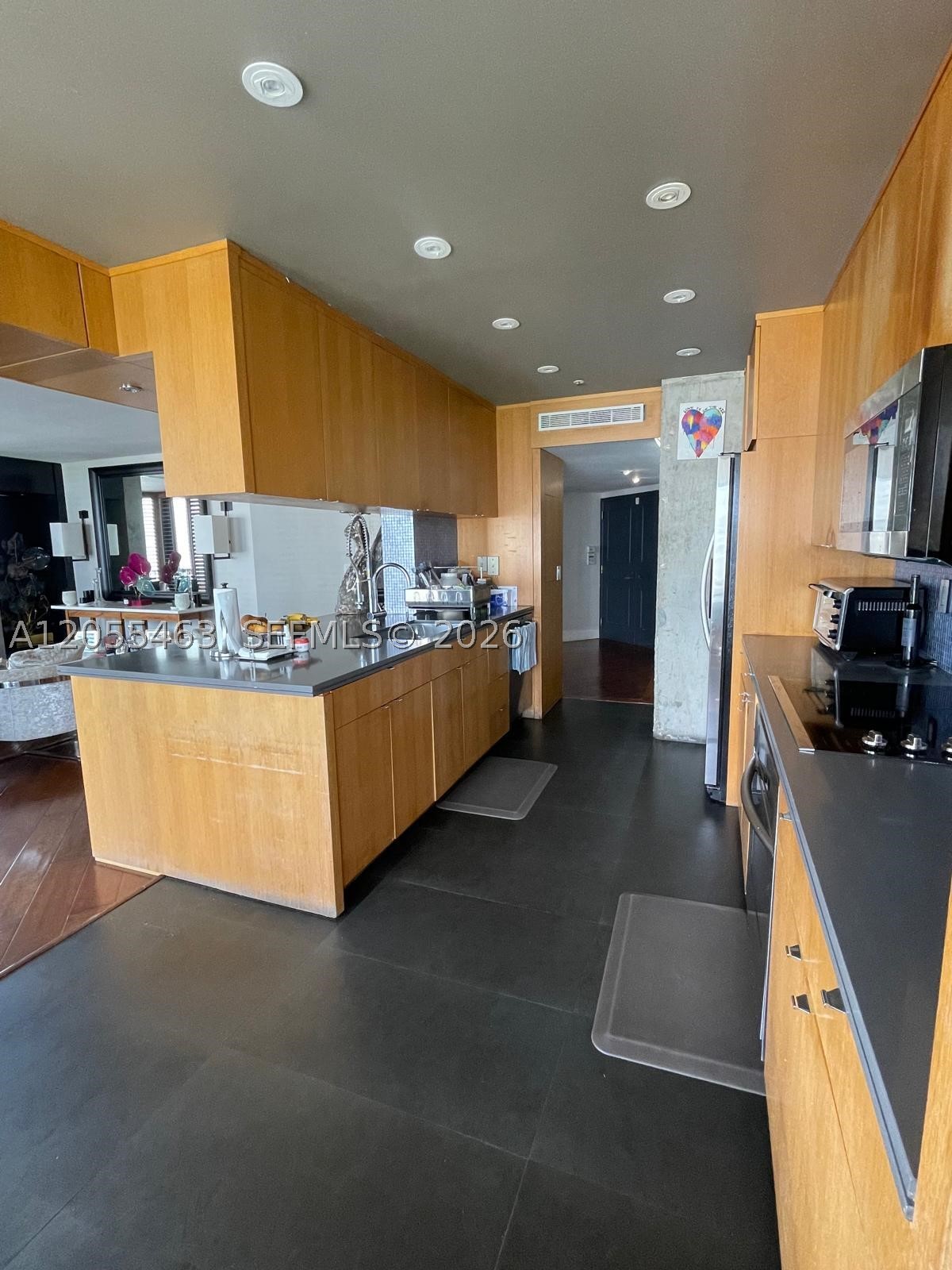 520 Brickell Key Dr A1216 Property Photo 10