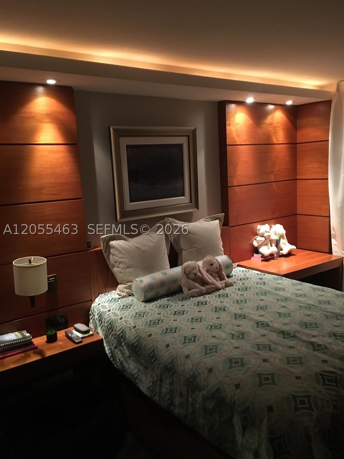 520 Brickell Key Dr A1216 Property Photo 14