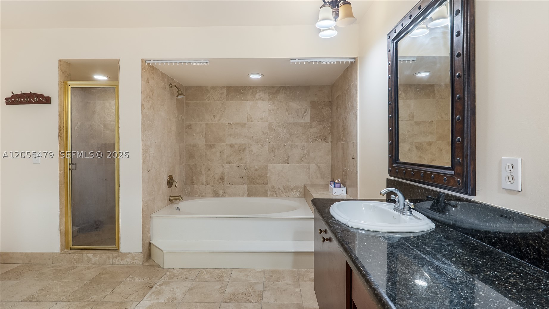7733 Nw 192 St Property Photo 28