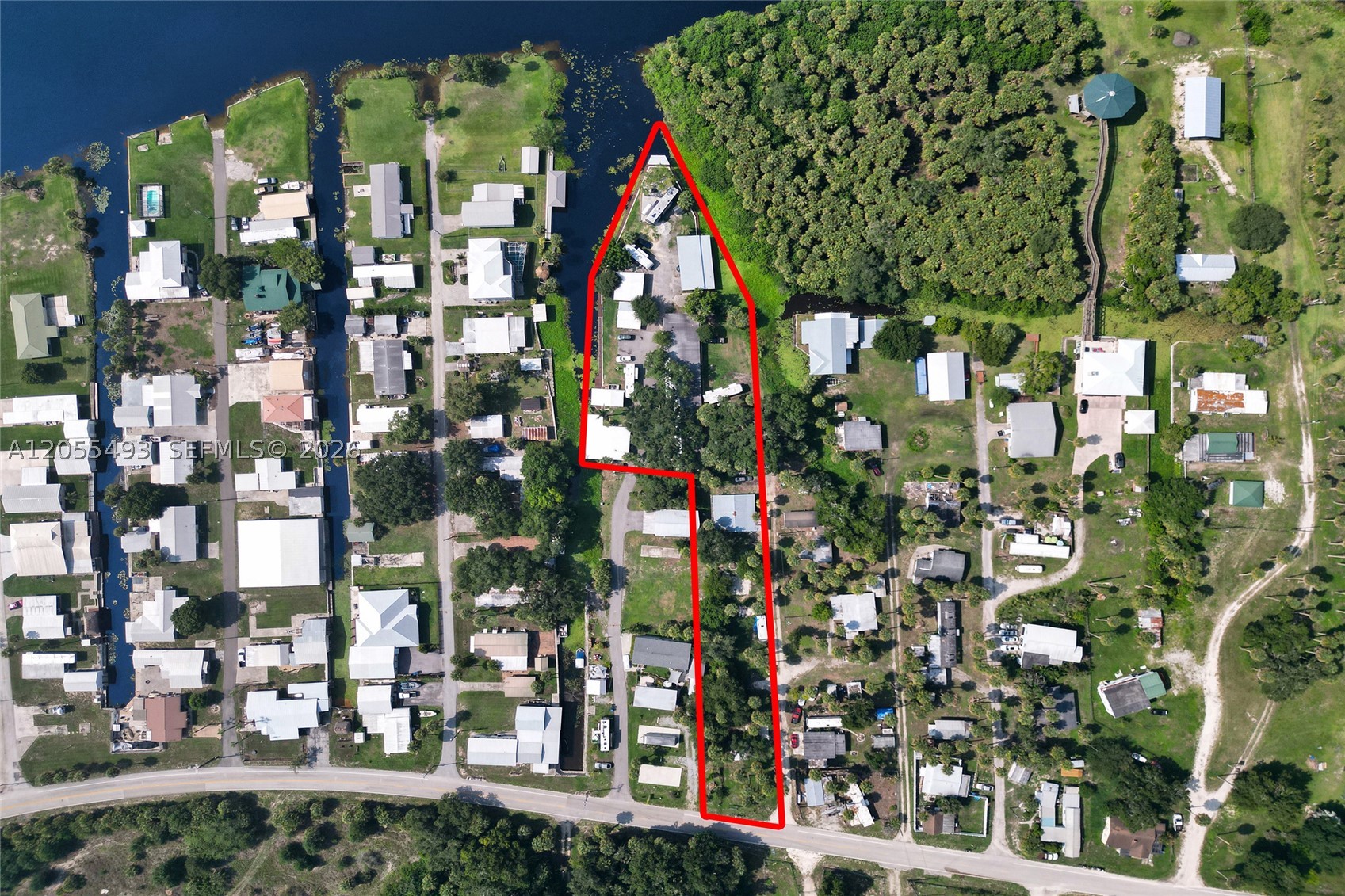1069 Marina Property Photo 3