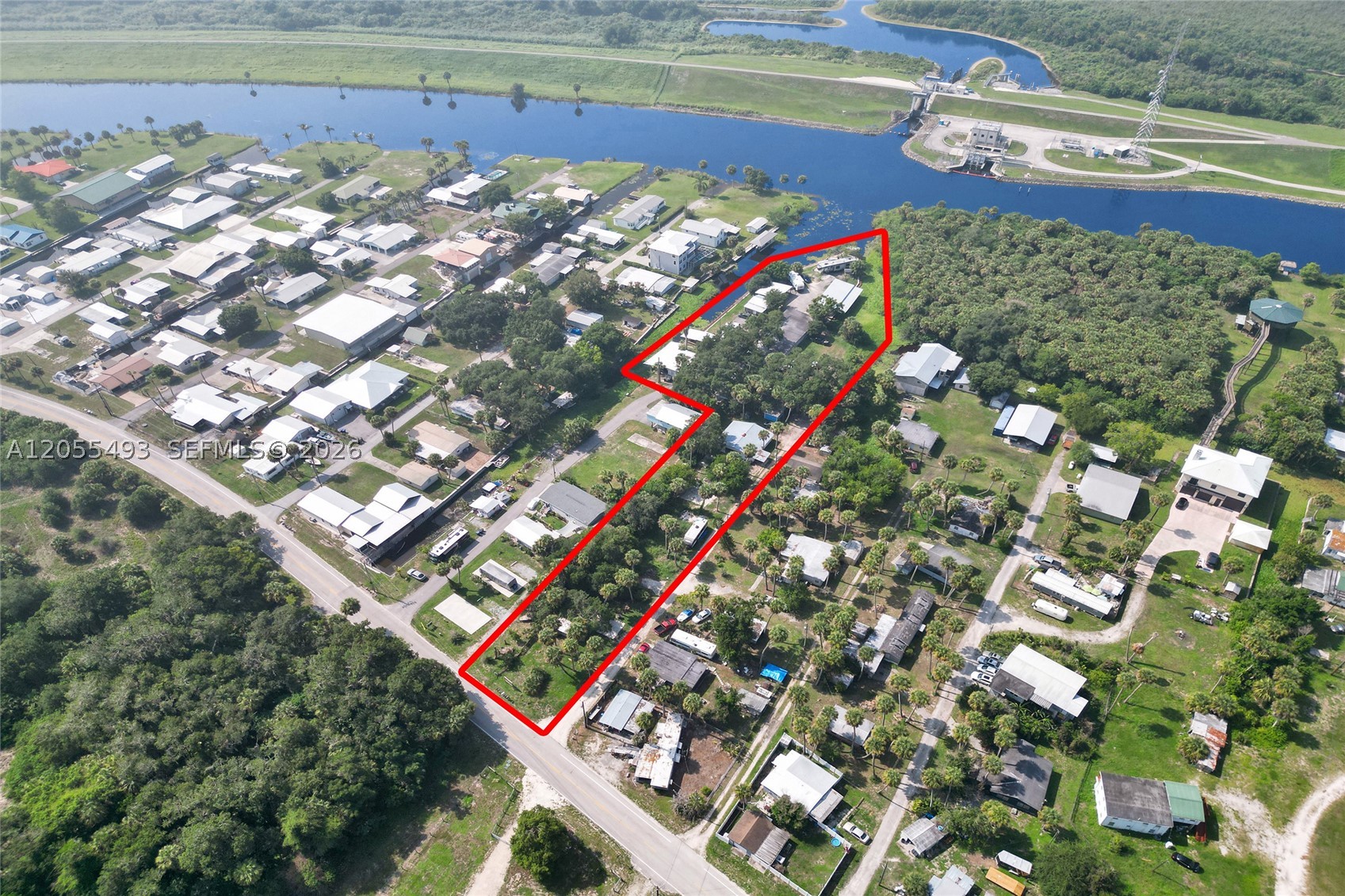 1069 Marina Property Photo 9