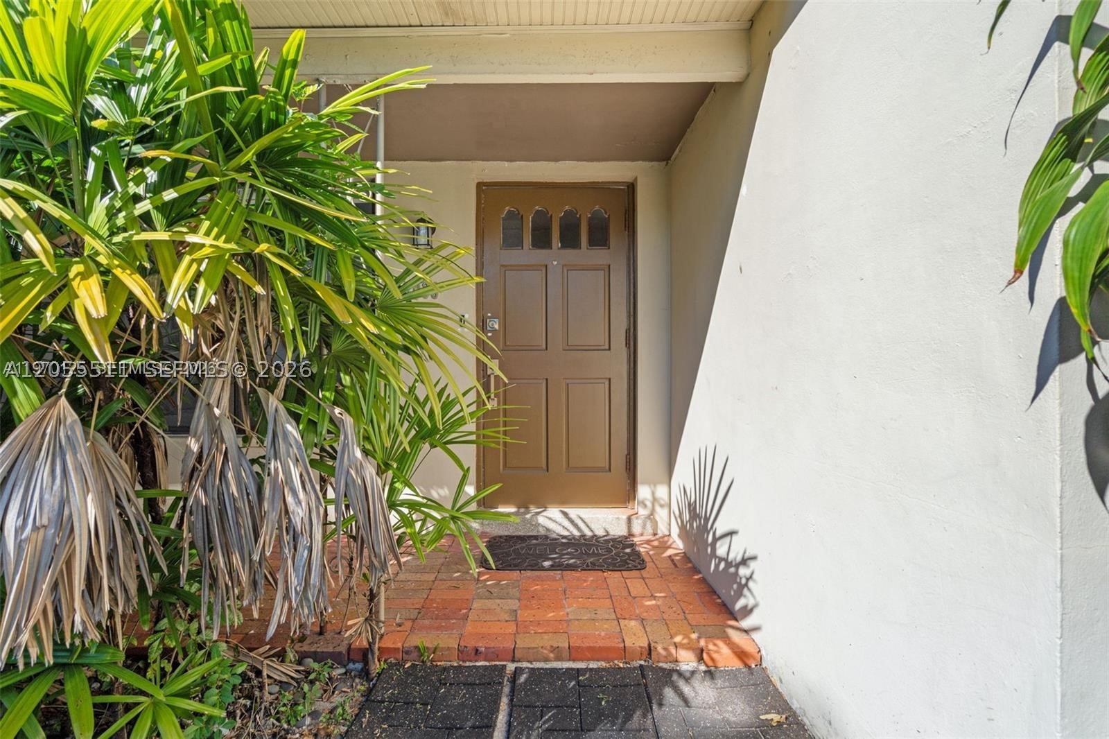 3035 Hayes St Property Photo 5