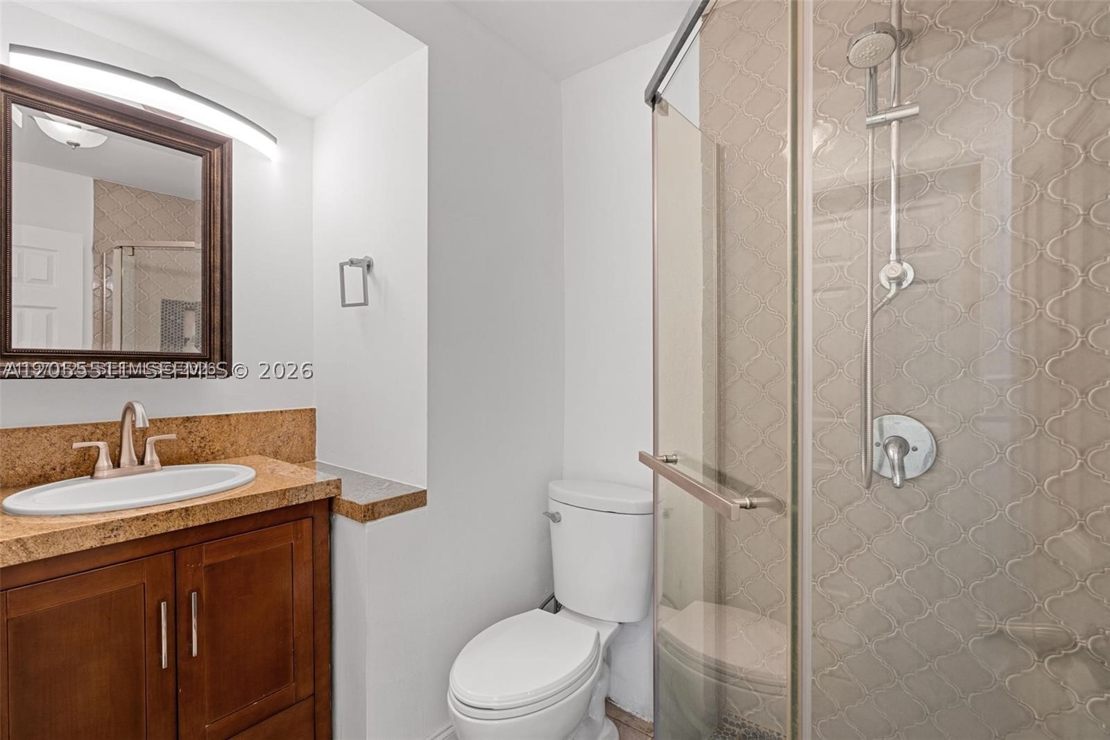 3035 Hayes St Property Photo 27