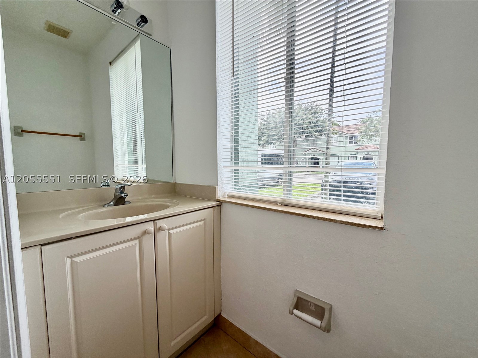 1475 Se 24th Ct 246 Property Photo 16