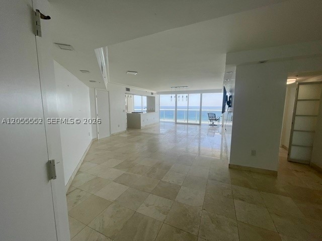 6301 Collins Ave 2402 Property Photo 6