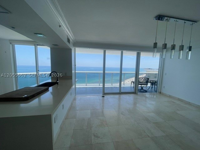 6301 Collins Ave 2402 Property Photo 10
