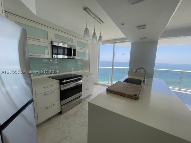 6301 Collins Ave 2402 Property Photo 13