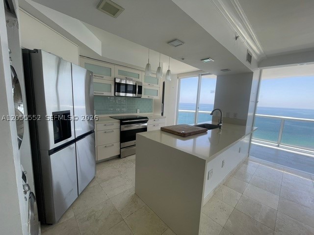 6301 Collins Ave 2402 Property Photo 14