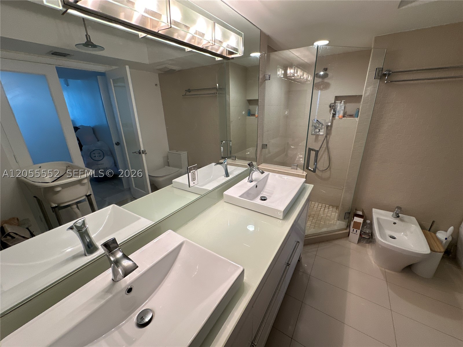 6301 Collins Ave 2402 Property Photo 23