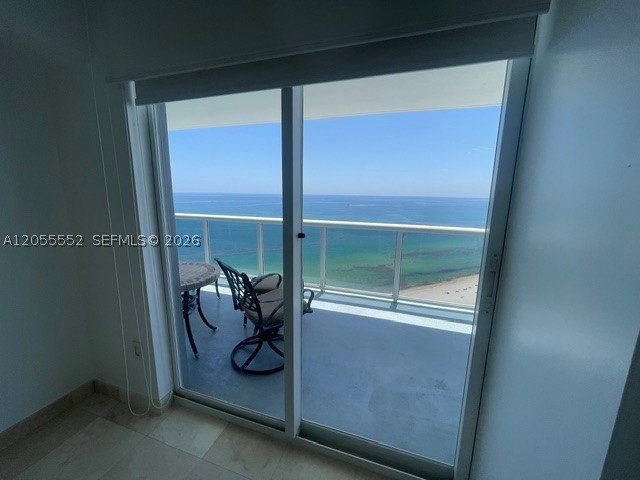 6301 Collins Ave 2402 Property Photo 29