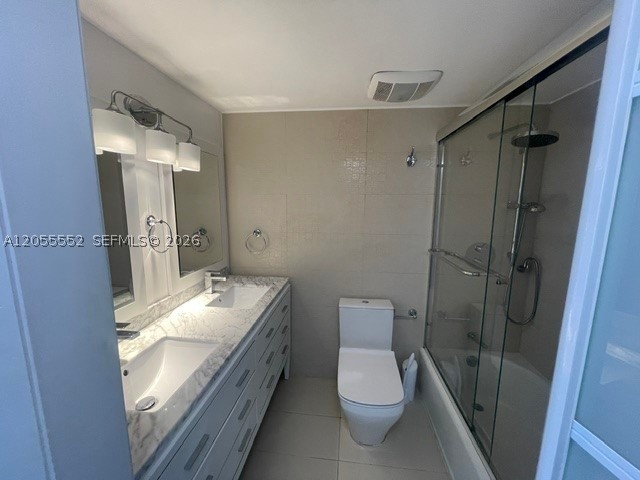 6301 Collins Ave 2402 Property Photo 38