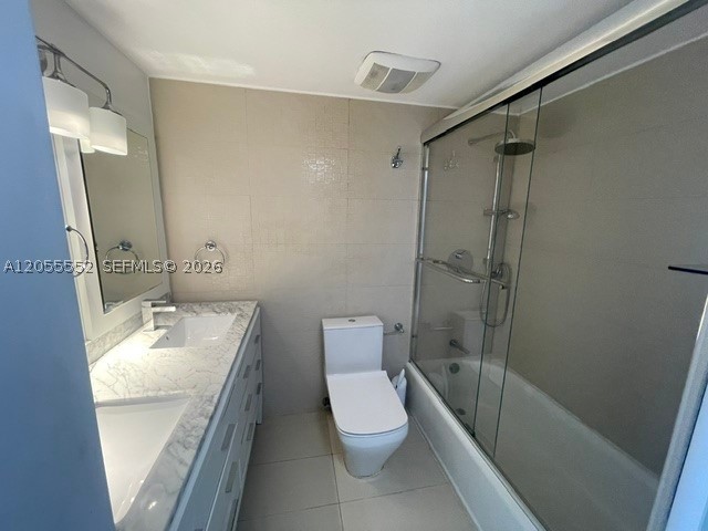 6301 Collins Ave 2402 Property Photo 39