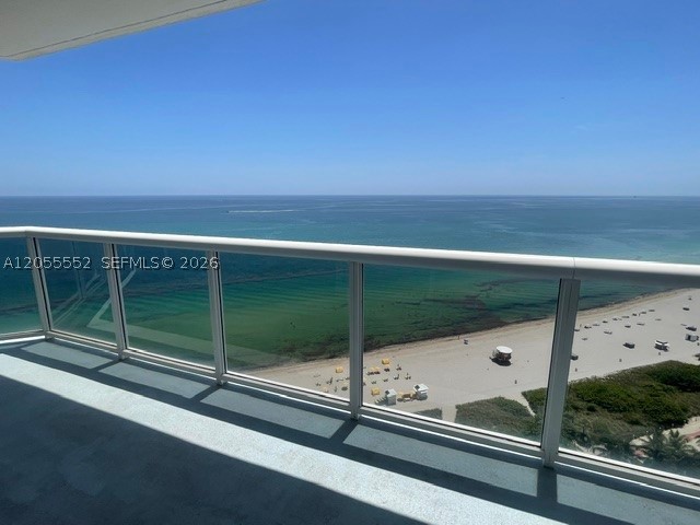 6301 Collins Ave 2402 Property Photo 57