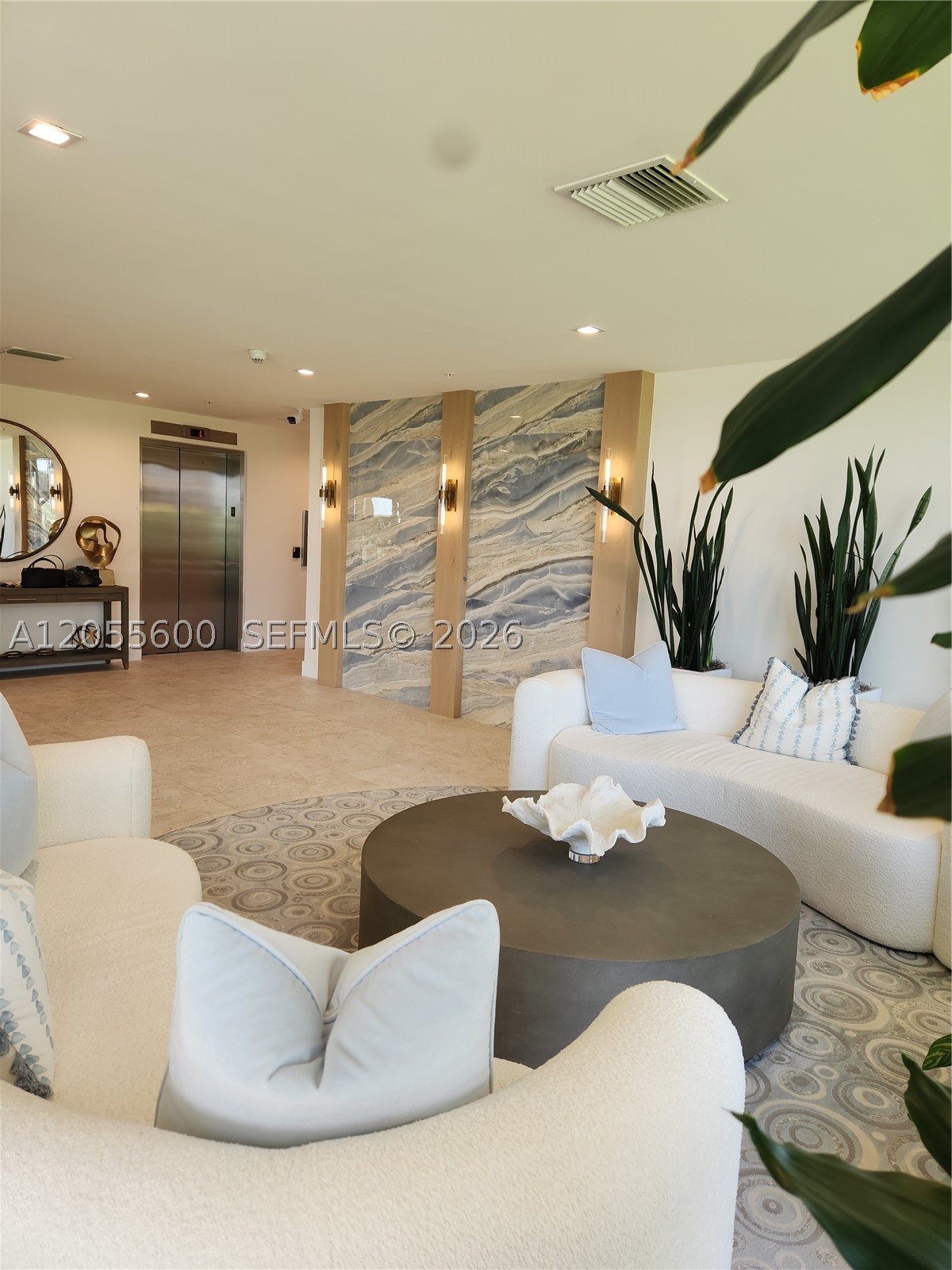 5460 N Ocean Dr 4b Property Photo 28
