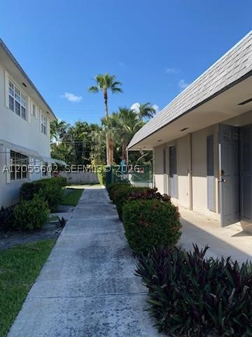 1520 Mckinley St 105e Property Photo 4