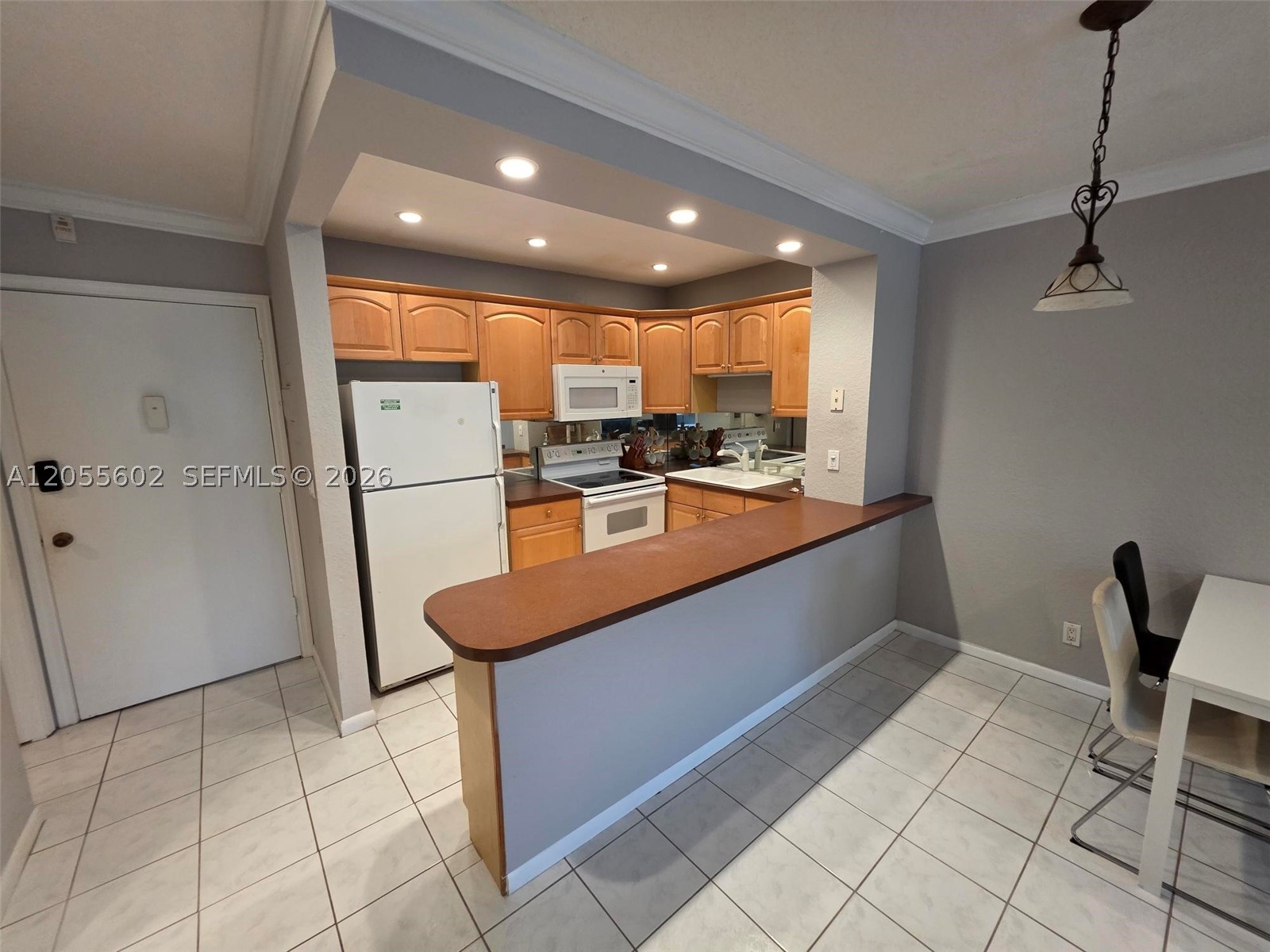 1520 Mckinley St 105e Property Photo 7