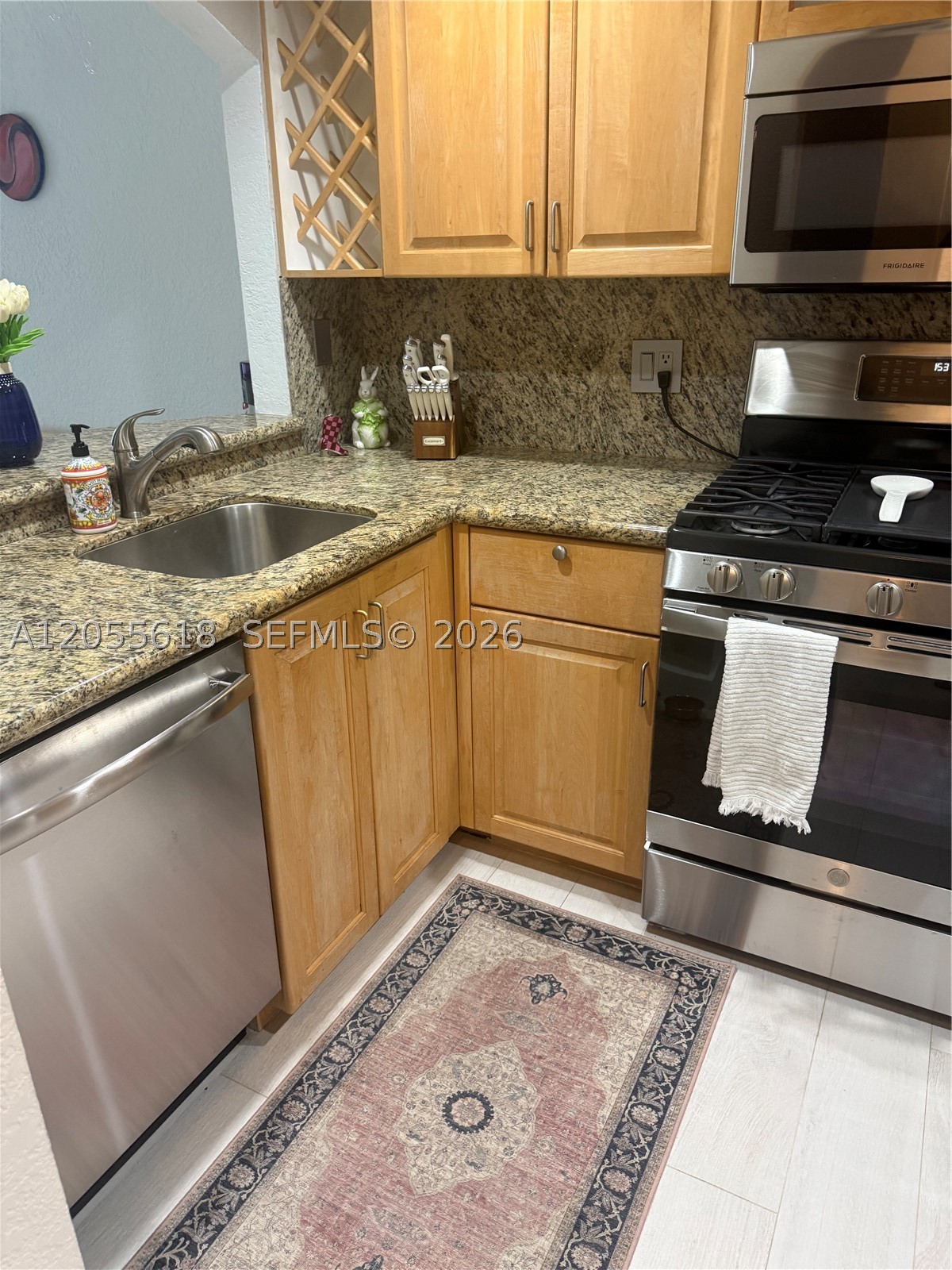 6709 N Kendall Dr 220 Property Photo 1