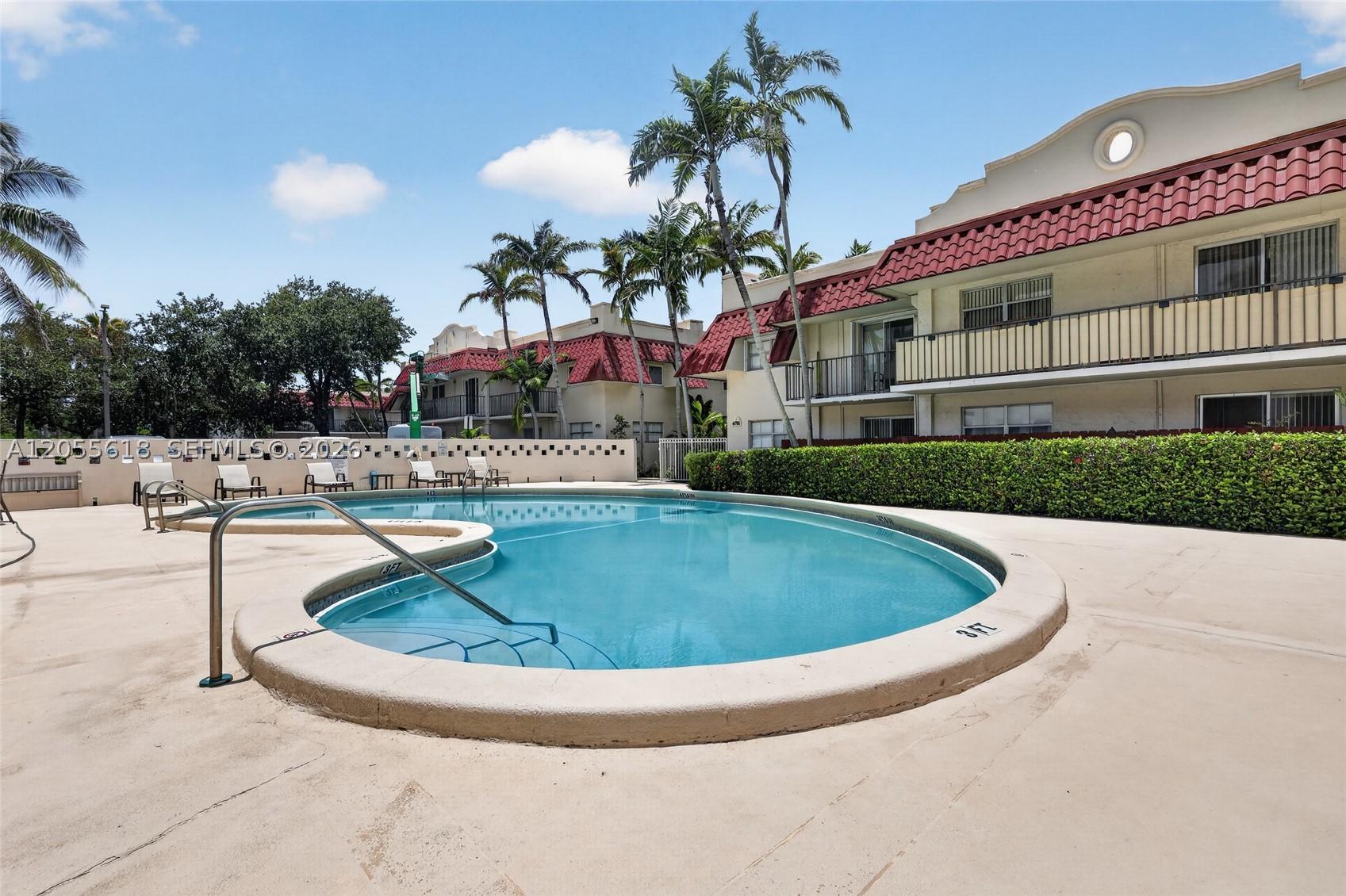 6709 N Kendall Dr 220 Property Photo 25