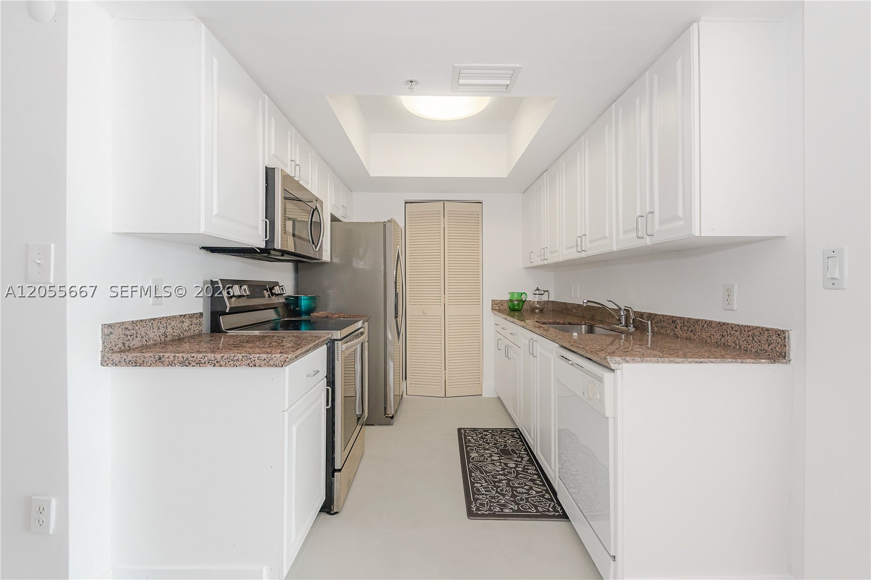 90 Alton Rd 1007 Property Photo 12