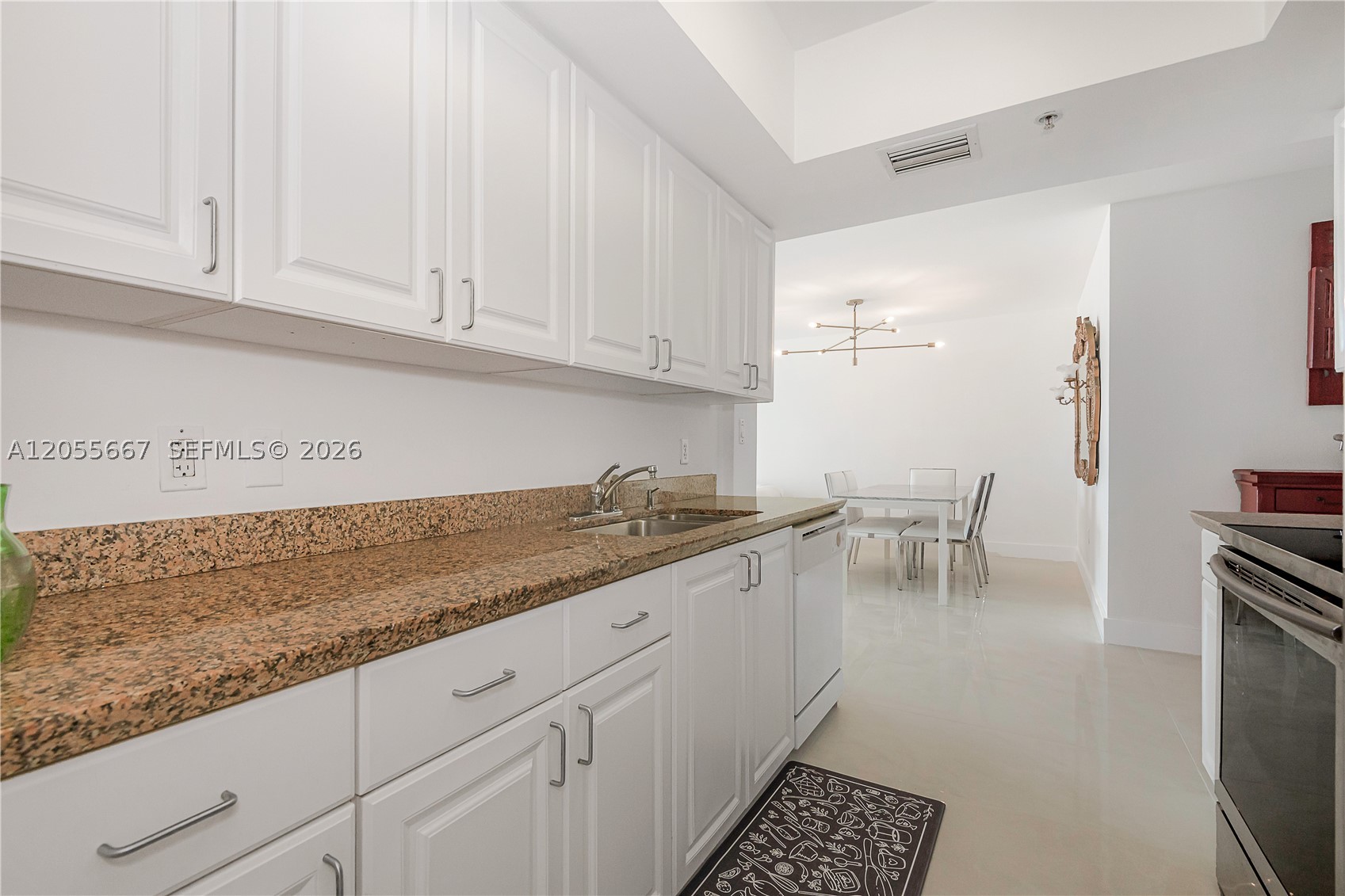 90 Alton Rd 1007 Property Photo 14