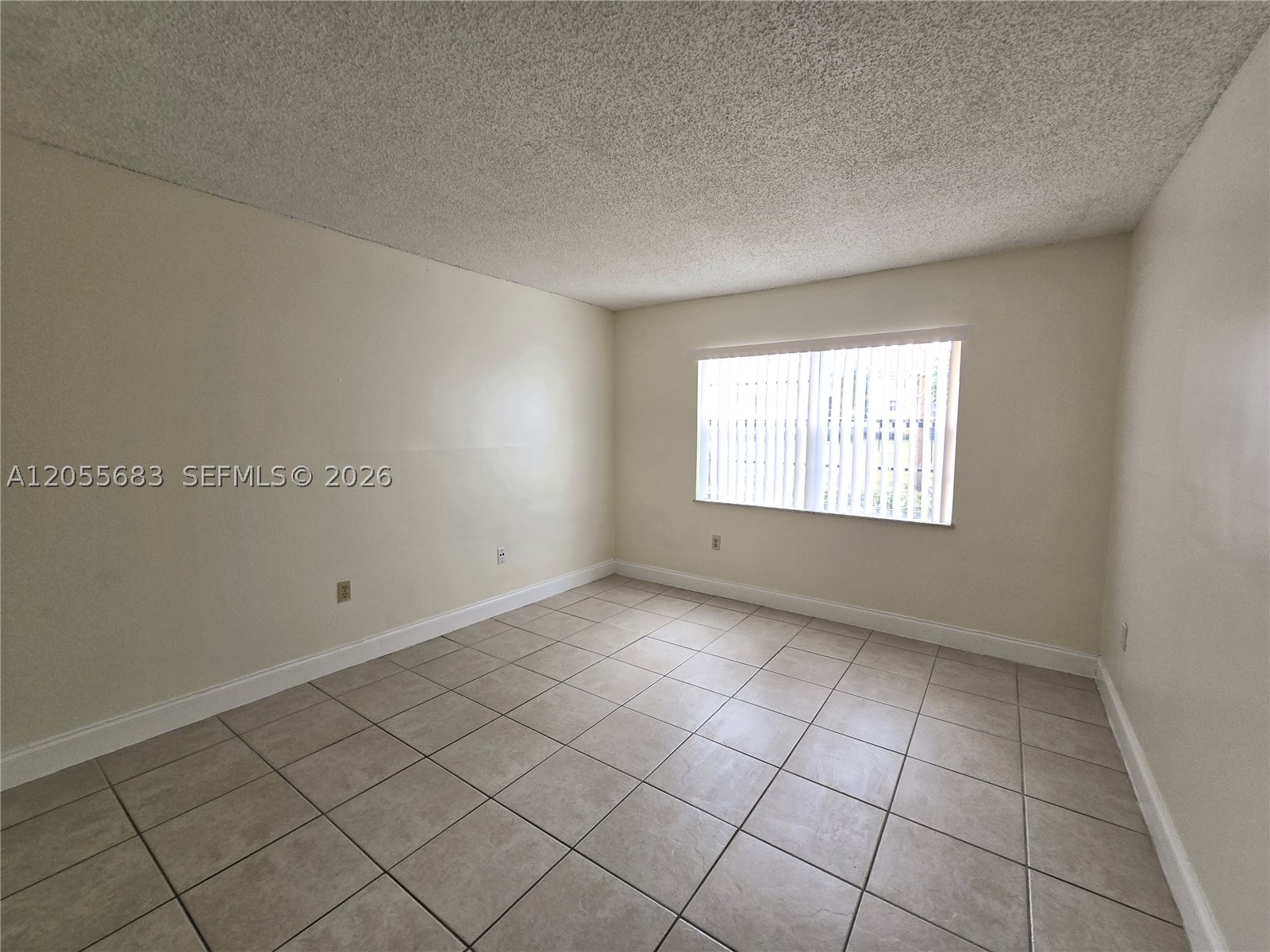 4334 Nw 9th Ave 9-1b Property Photo 7