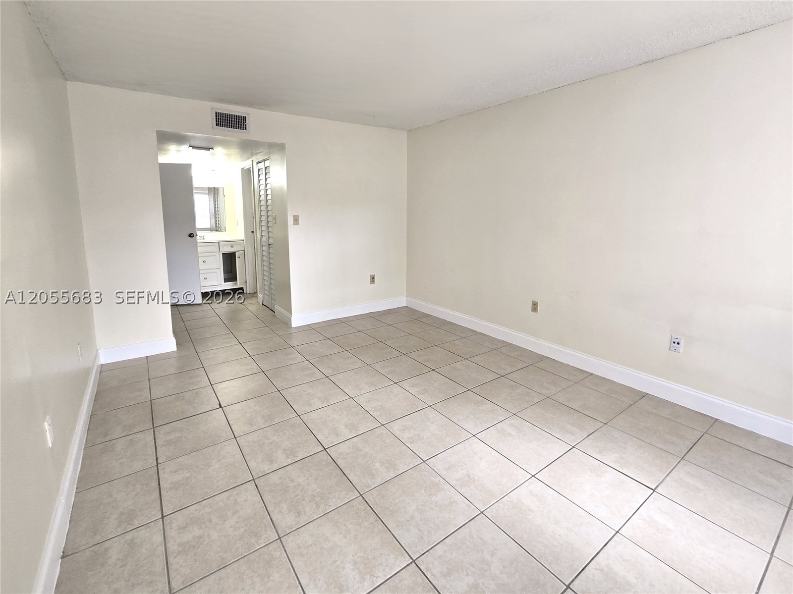 4334 Nw 9th Ave 9-1b Property Photo 8