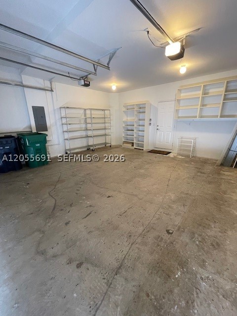 10731 Nw 74th Ter . Property Photo 8