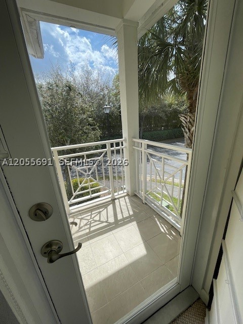 10731 Nw 74th Ter . Property Photo 14