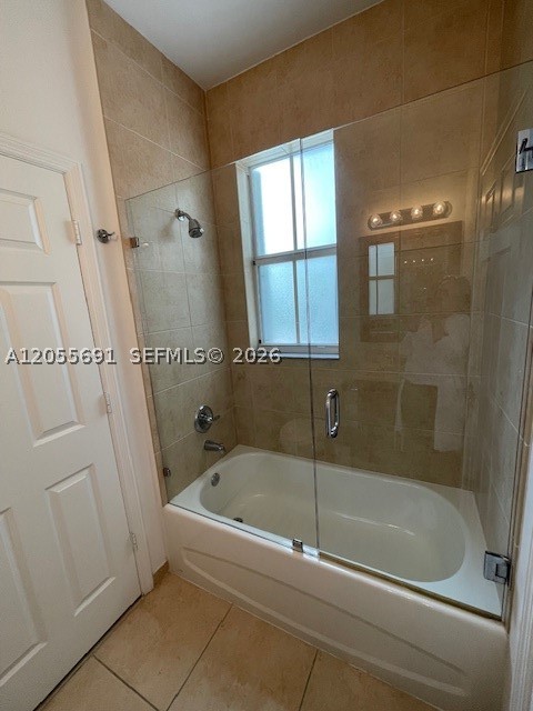 10731 Nw 74th Ter . Property Photo 16