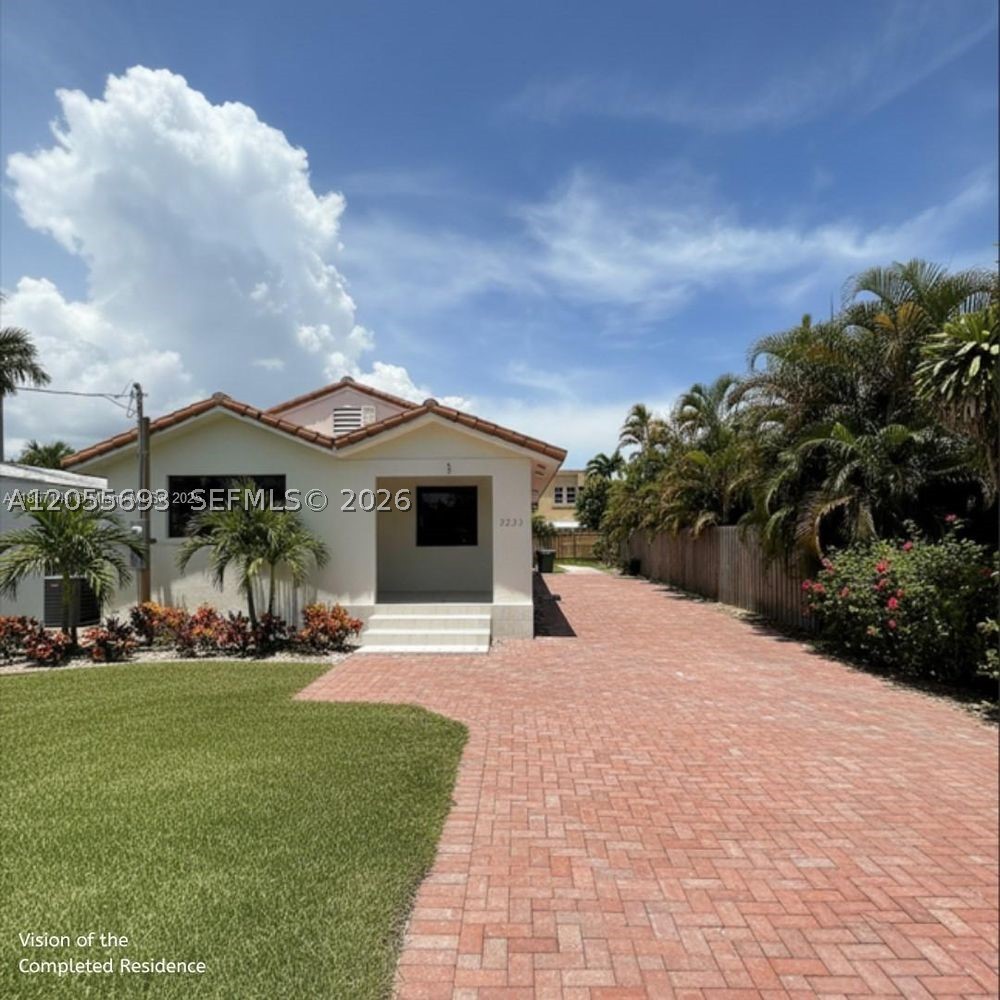 2235 SW 15th St Property Photo 1