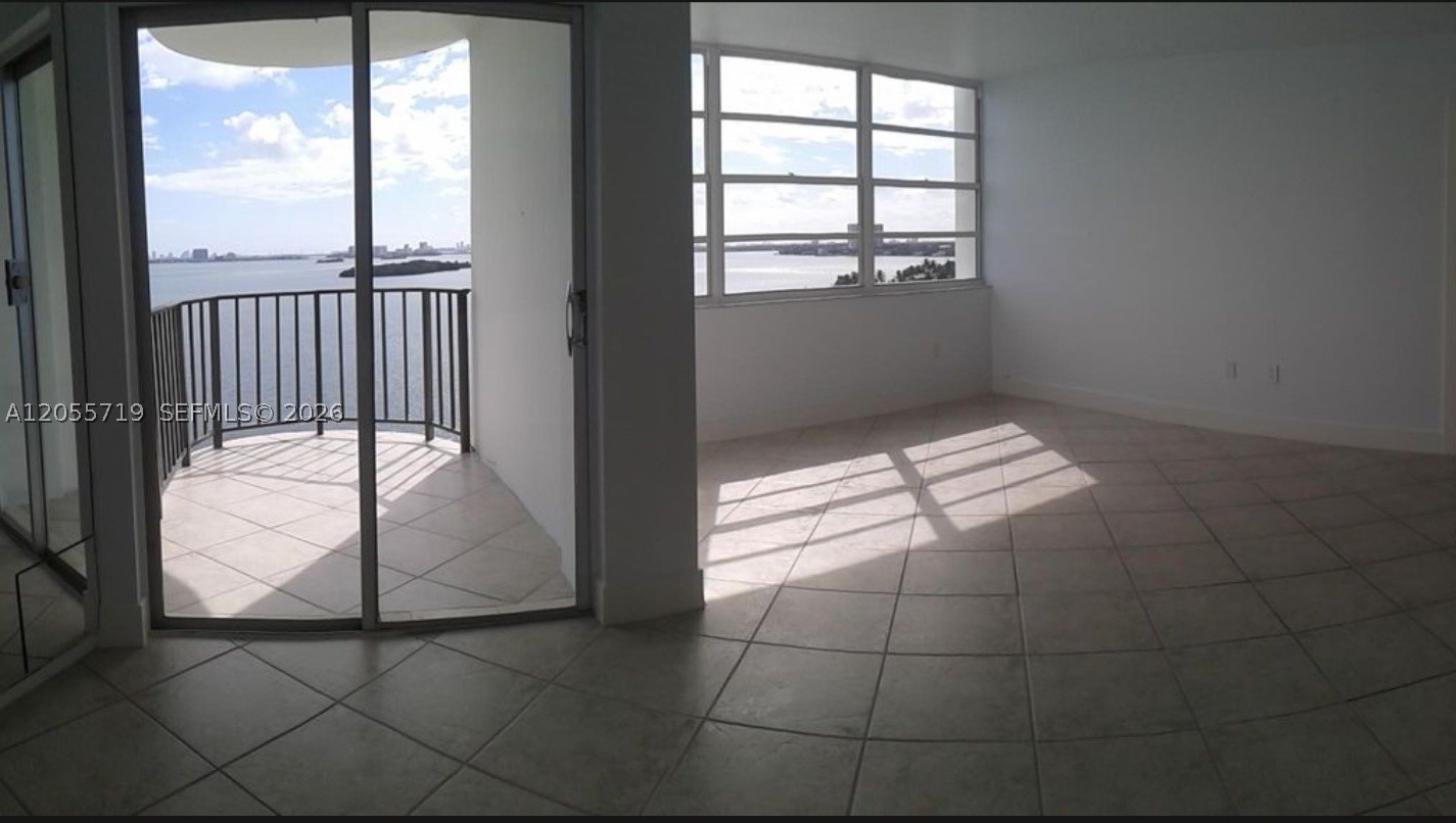 11930 N Bayshore Dr 1006 Property Photo 15