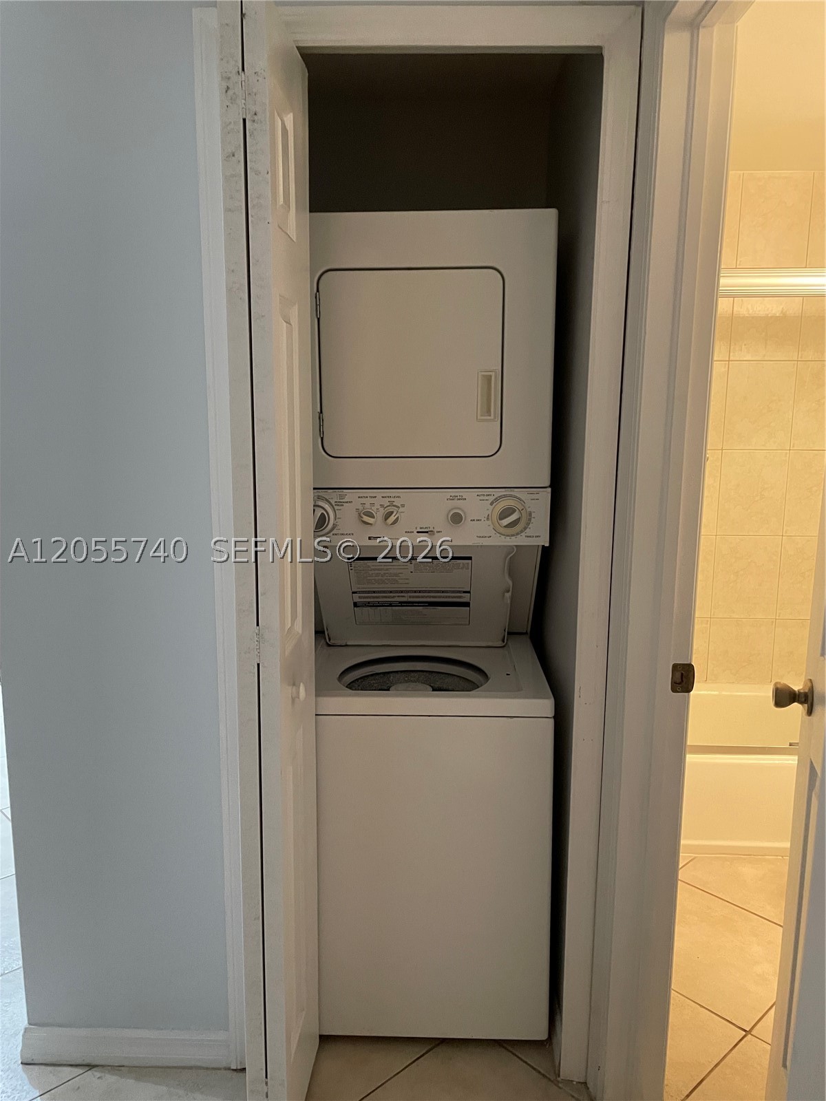 2630 Sw 28th St 33 Property Photo 16