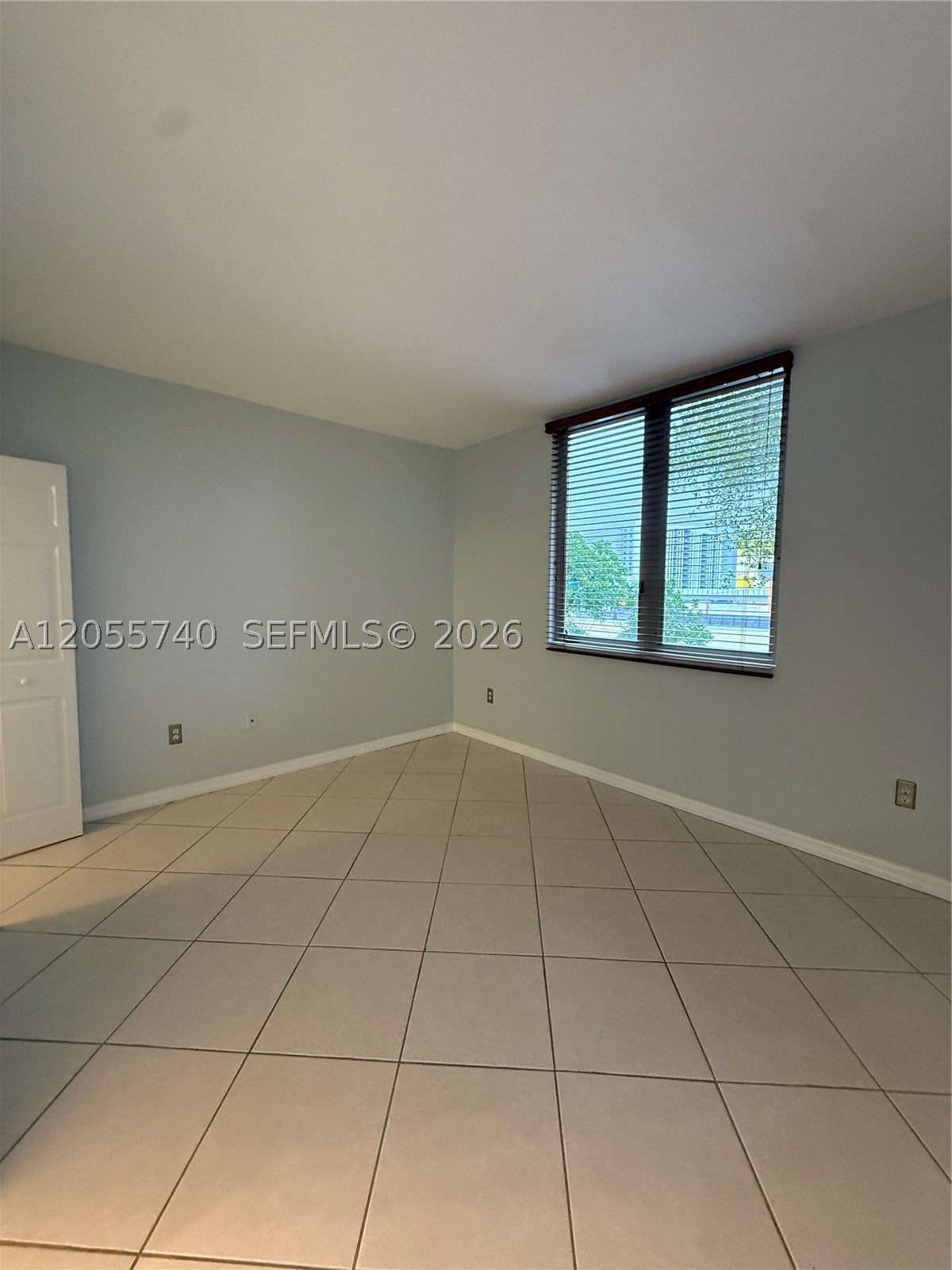 2630 Sw 28th St 33 Property Photo 23