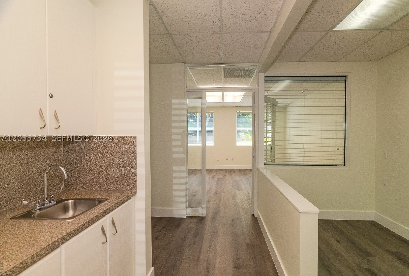 5220 S University Dr 109c Property Photo 6