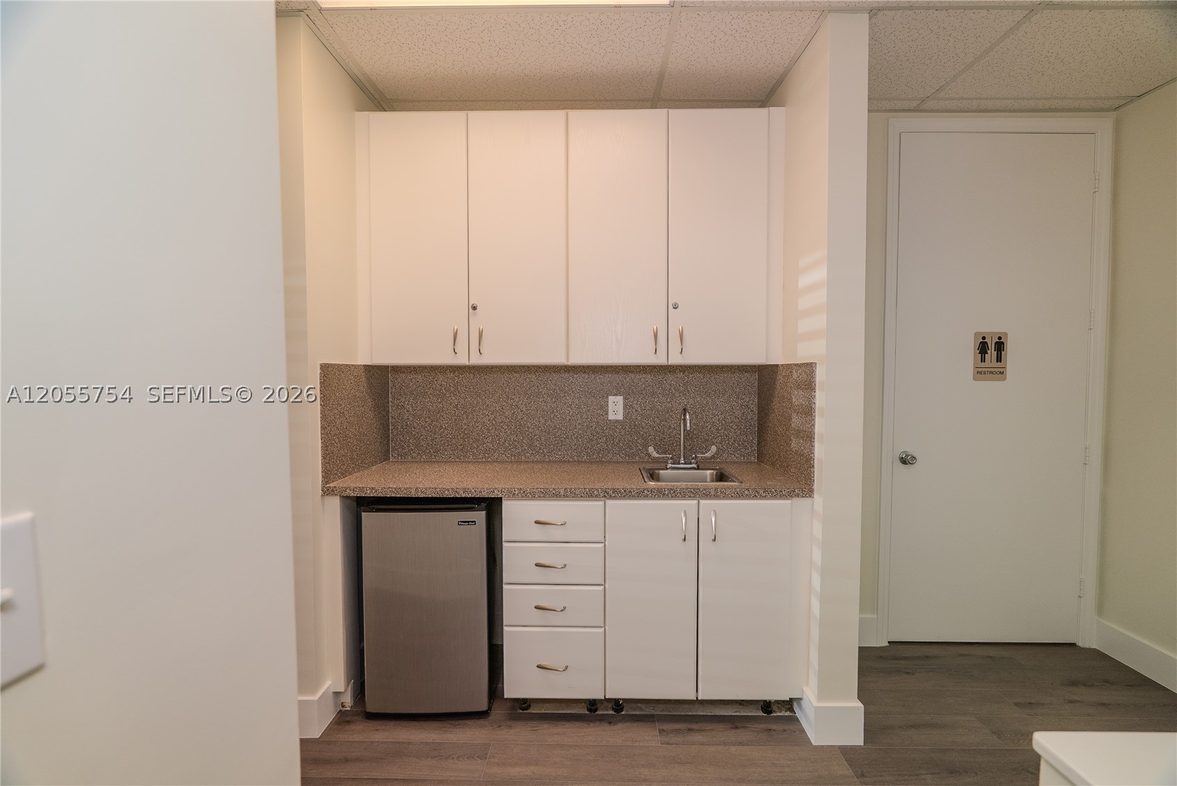 5220 S University Dr 109c Property Photo 12