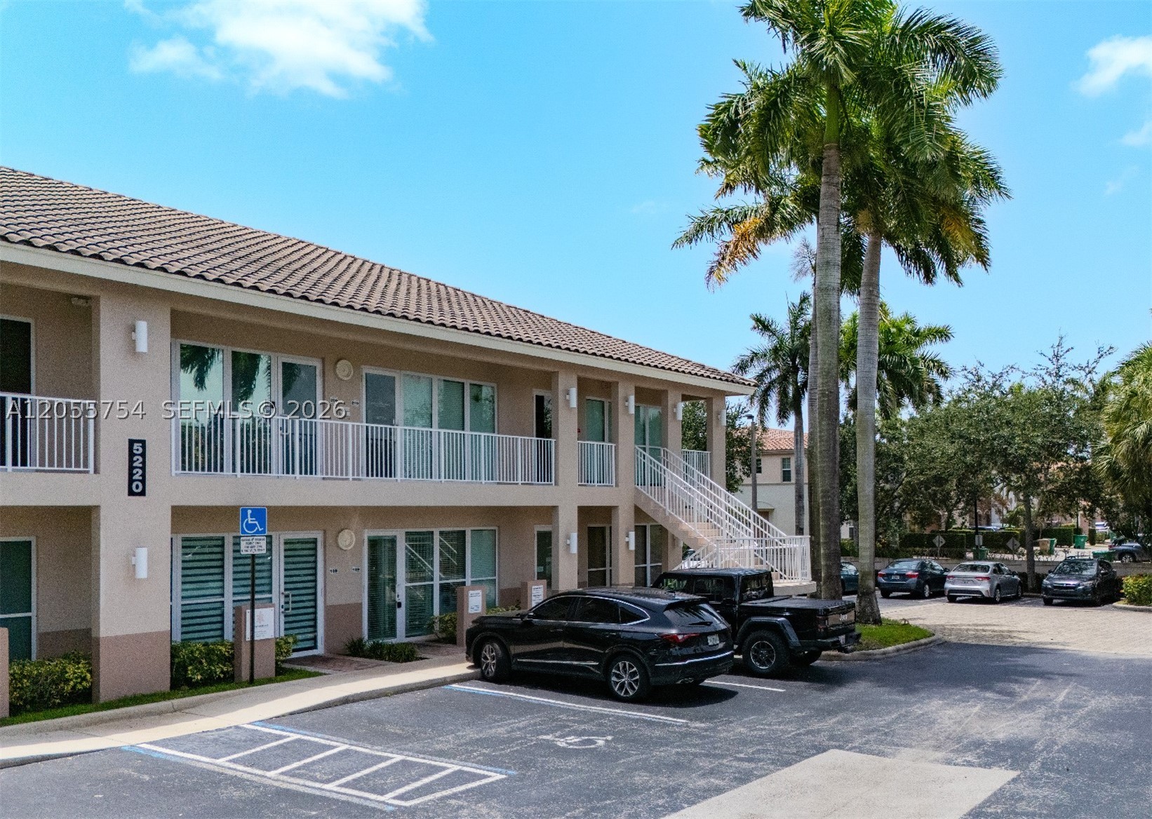 5220 S University Dr 109c Property Photo 17