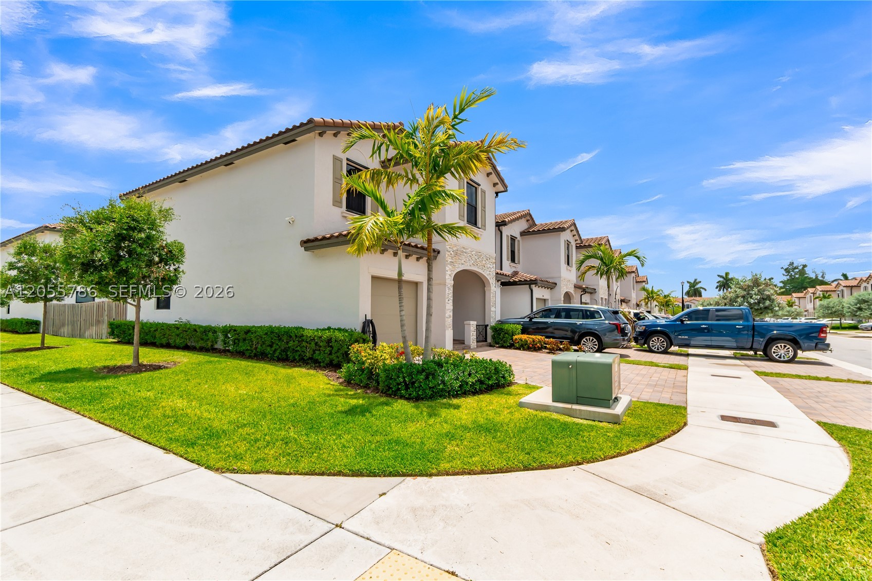 A12055786 Property Photo 4
