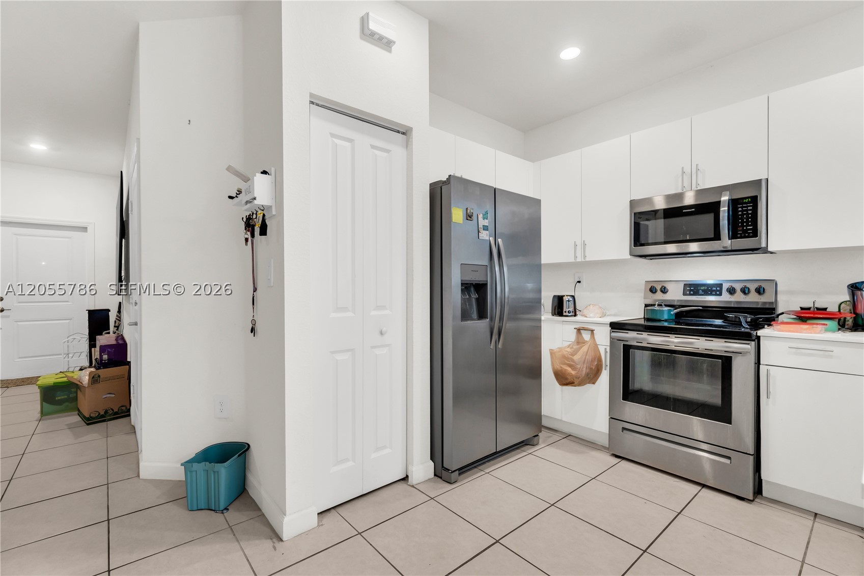 A12055786 Property Photo 11