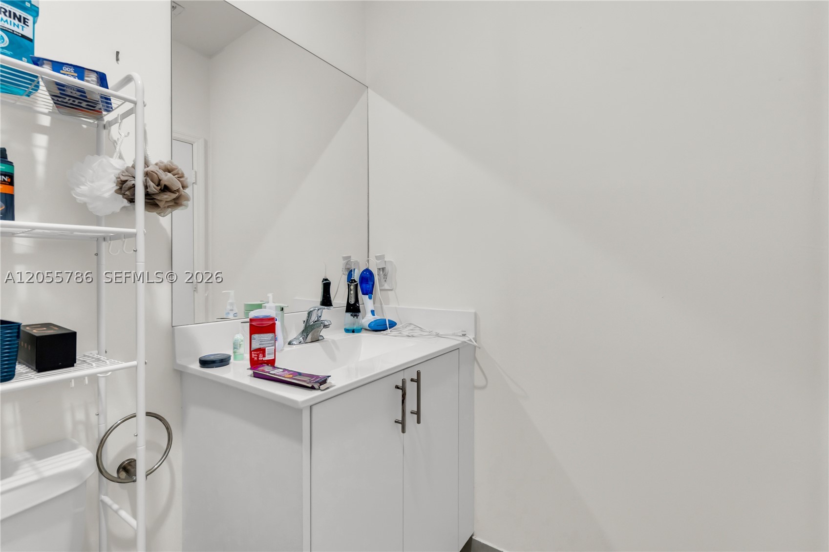 A12055786 Property Photo 29