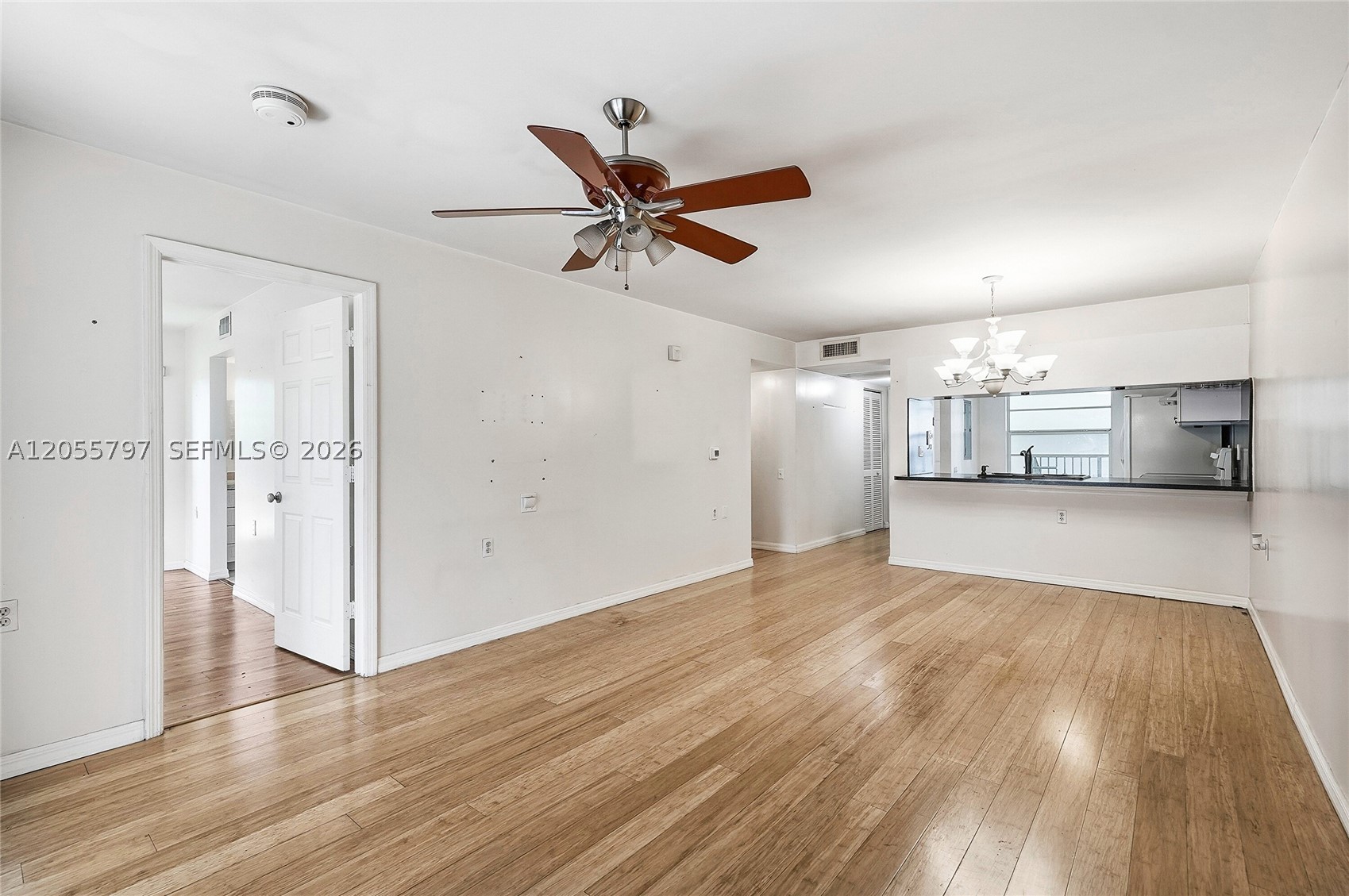 1105 Bahama Bnd F2 Property Photo 15