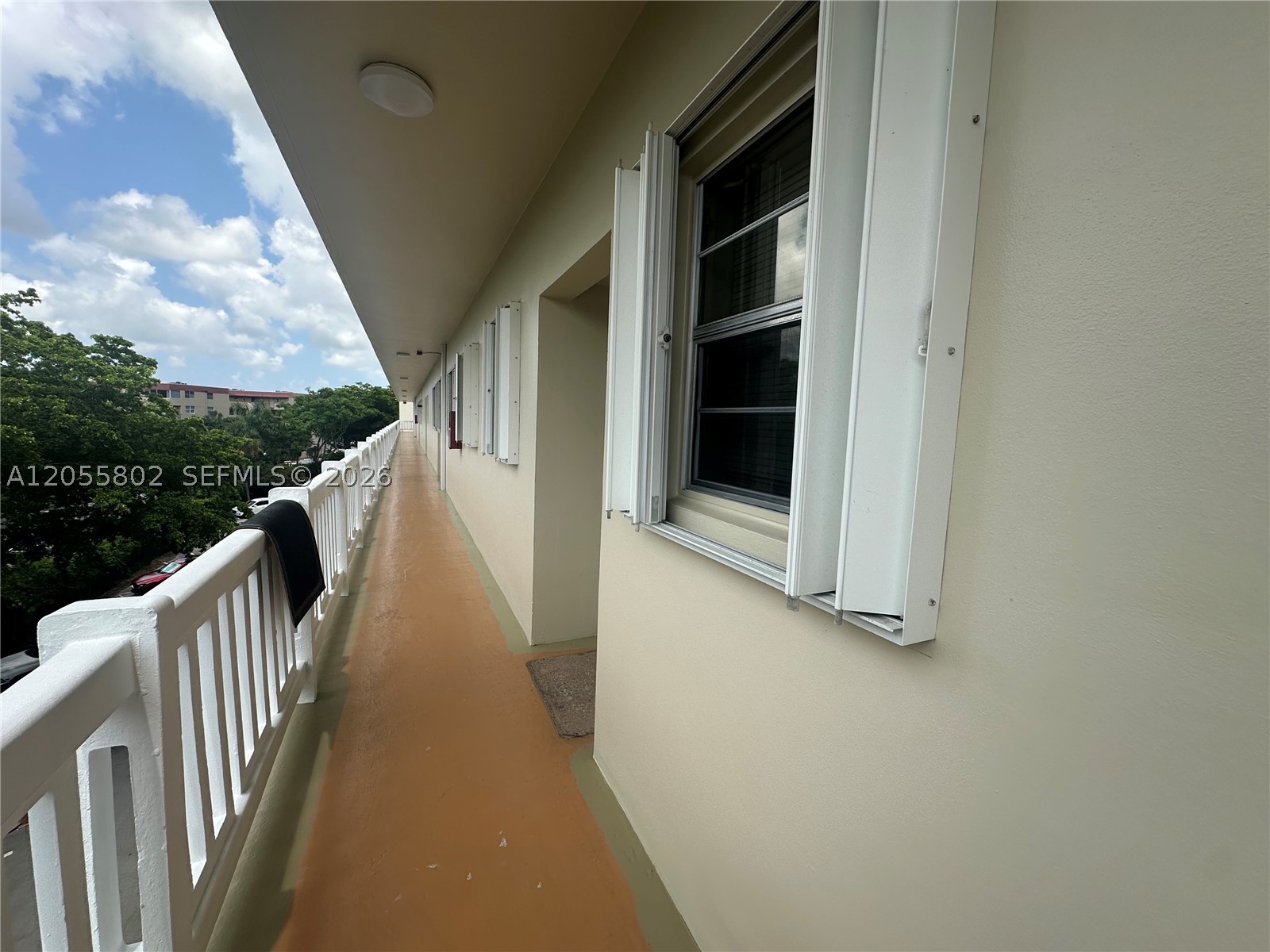 6731 Cypress Rd 301 Property Photo 4
