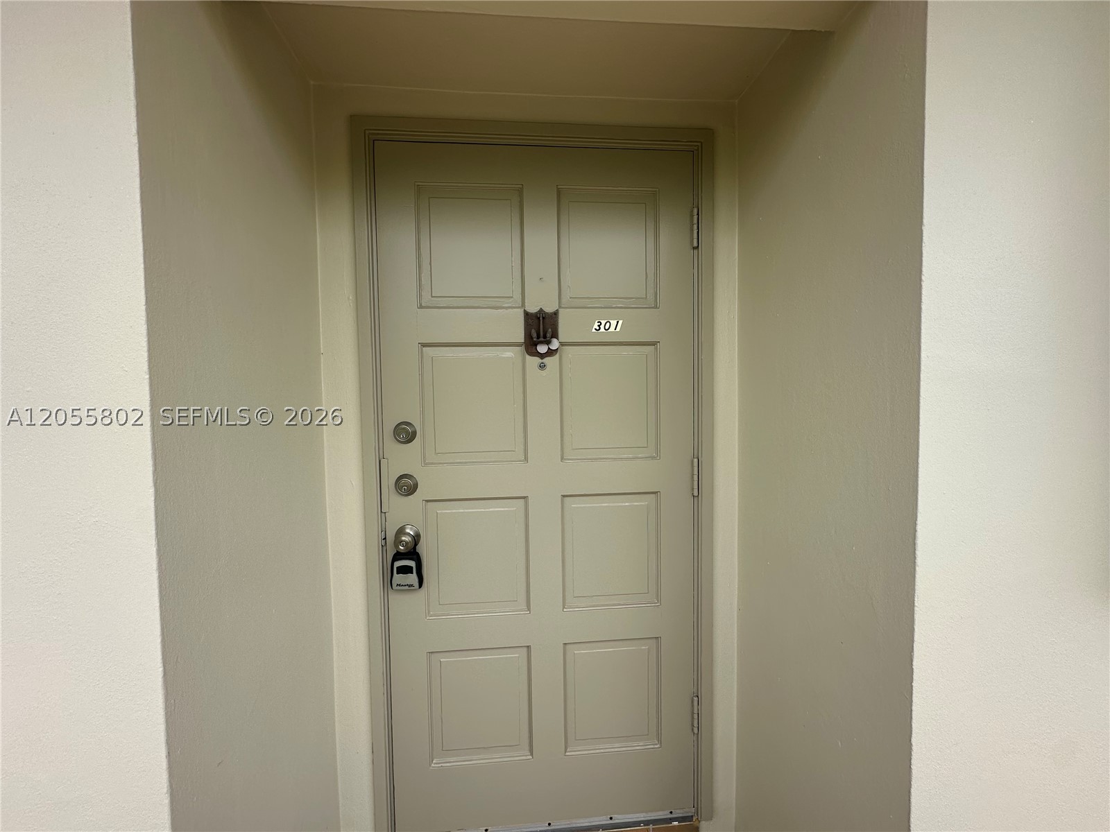 6731 Cypress Rd 301 Property Photo 5
