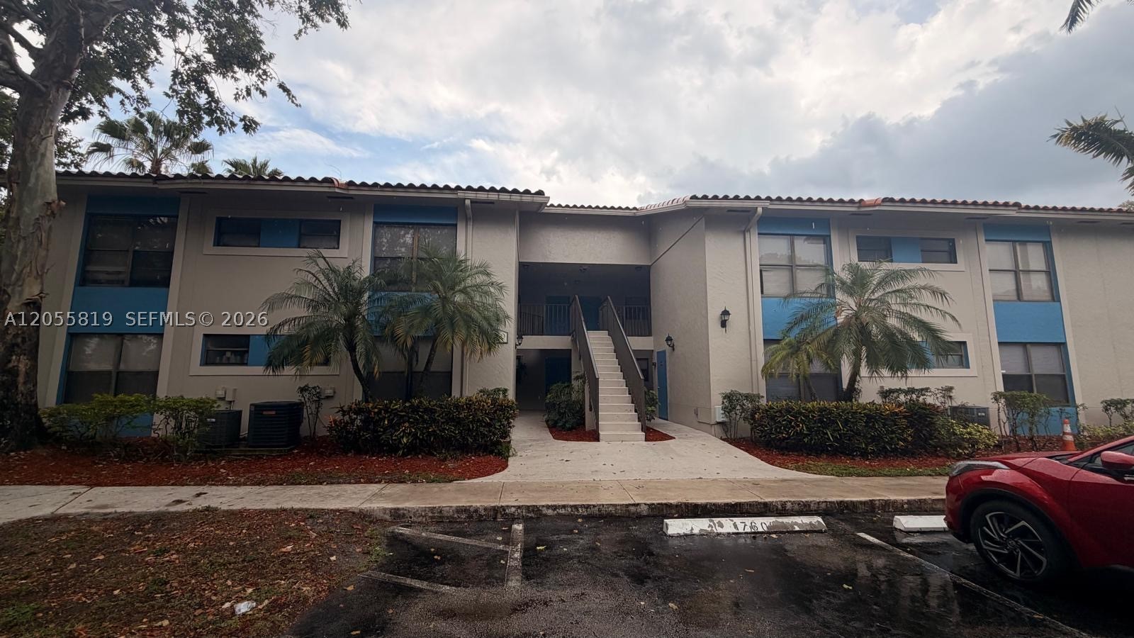1760 Windorah Way H Property Photo 1
