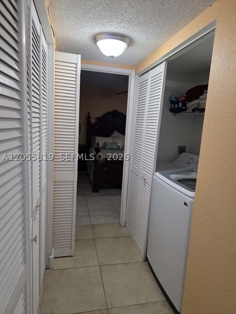 1760 Windorah Way H Property Photo 24