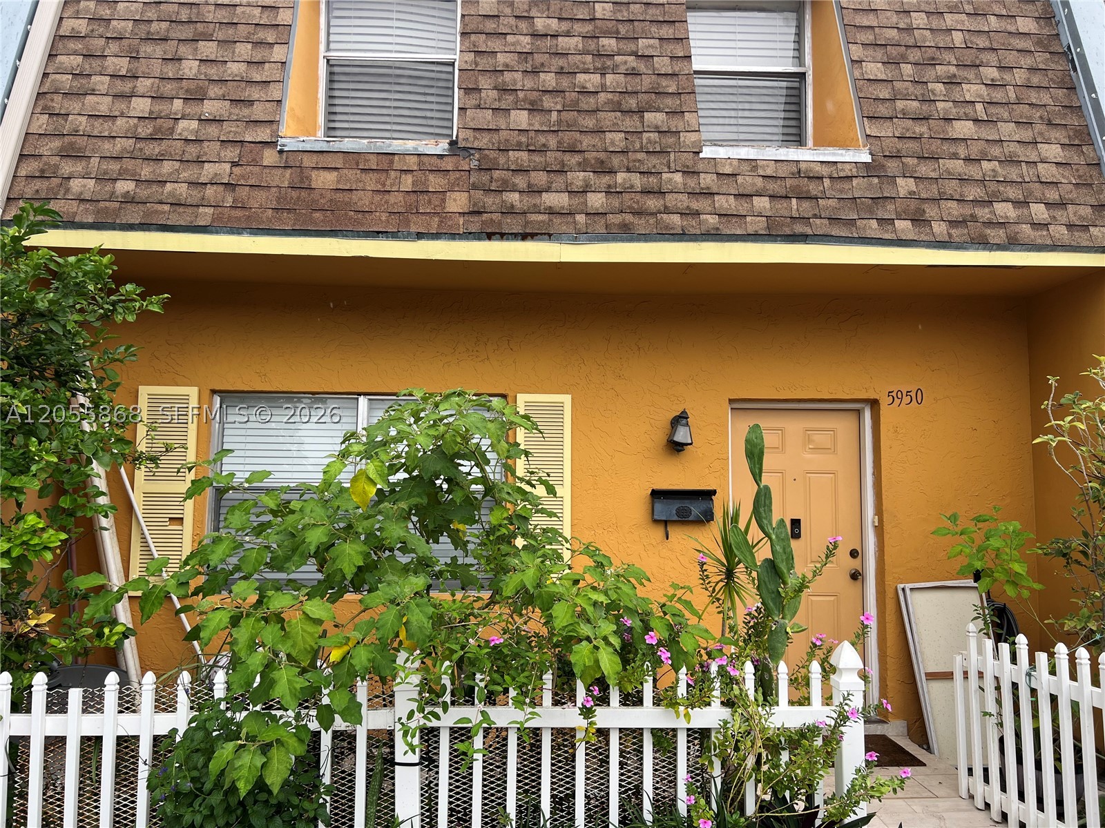 5950 NW 29th Pl 109