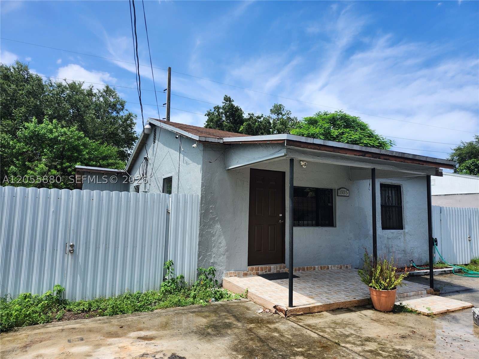 1935 NW 86th Ter Property Photo 1