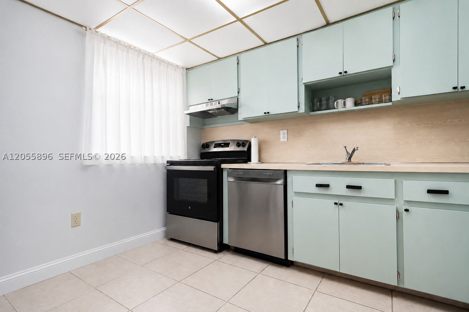 1740 Jefferson Ave 8 Property Photo 3