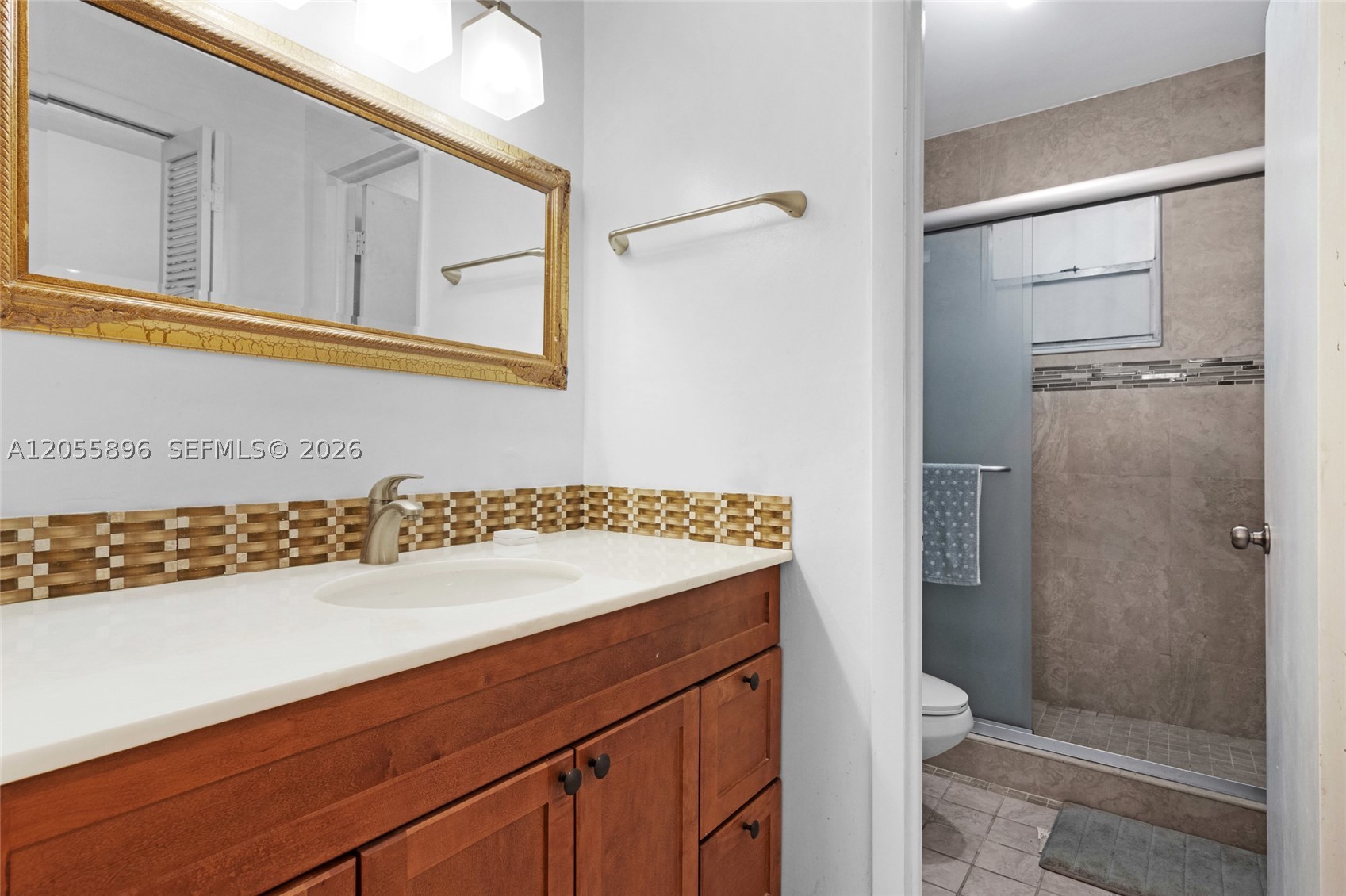1740 Jefferson Ave 8 Property Photo 7